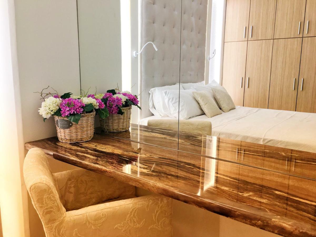 Flyviewflatsgold Privatehottub With Seaview Apartment Ixia  Bagian luar foto