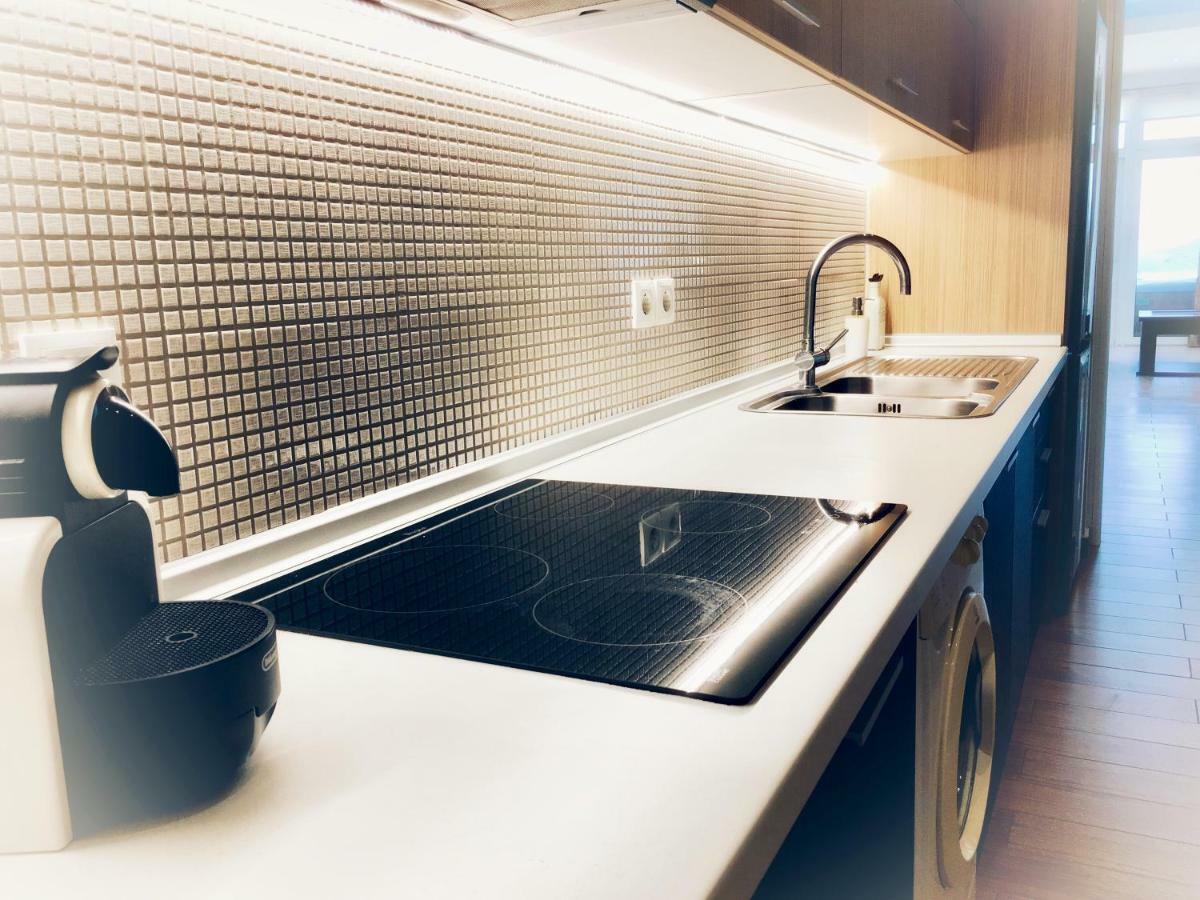 Flyviewflatsgold Privatehottub With Seaview Apartment Ixia  Bagian luar foto